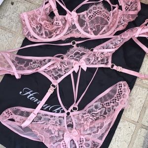 3 pieces lingerie set. Wore once for a shoot